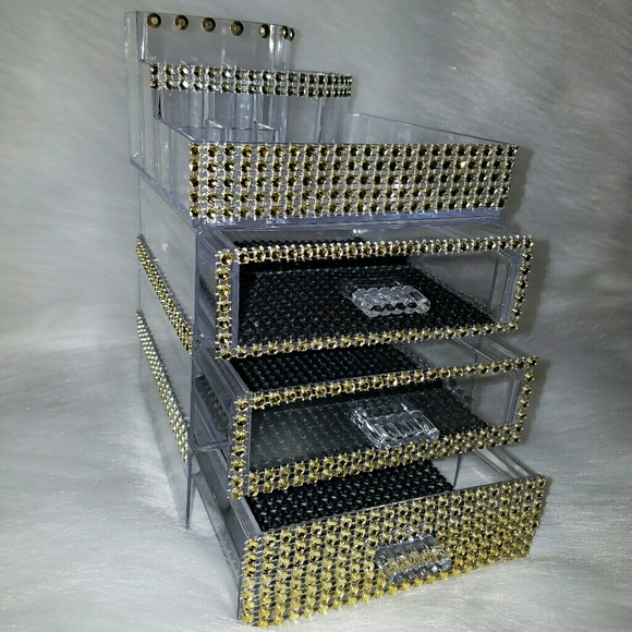 Makeup Storage - Picture 3 of 4